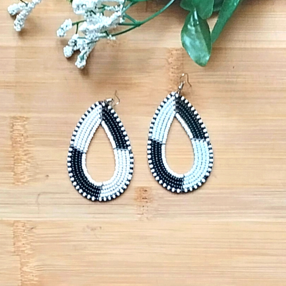 1PR African Maasai Beaded Earring Set - Picture 4 of 4